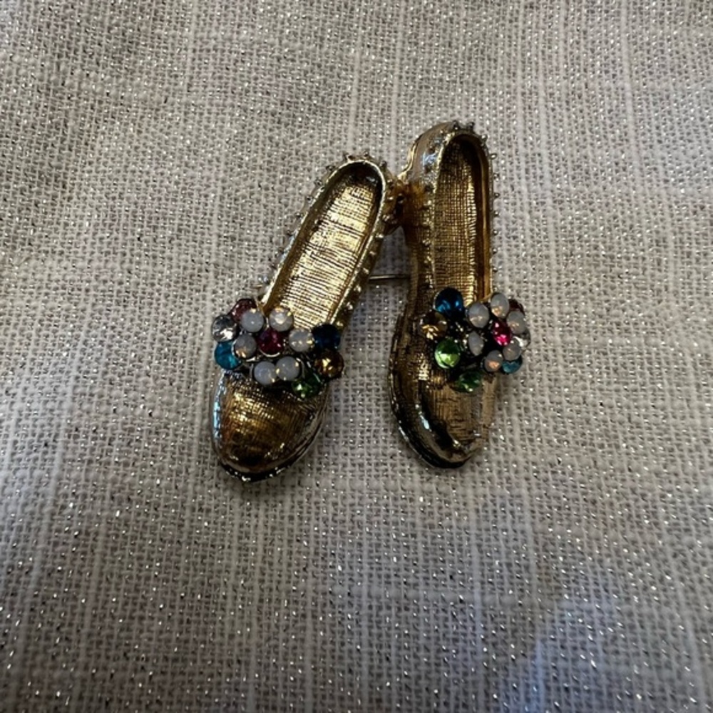 Vintage Inspired Shoe Gold Brooch